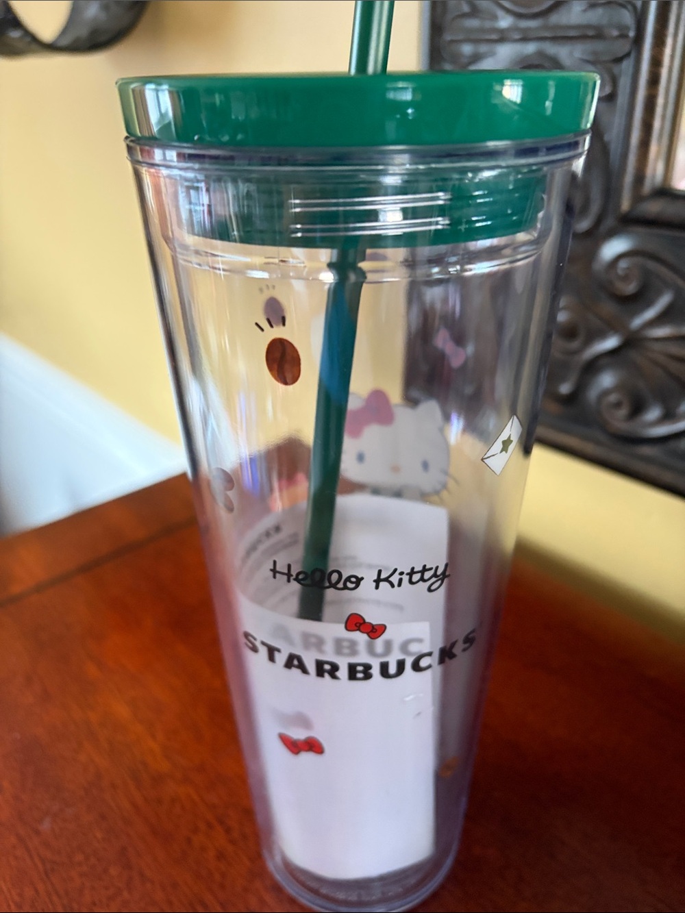 Starbucks Hello Kitty Clear Tumbler with Green Lid and Green Straw NWOT - Picture 2 of 2